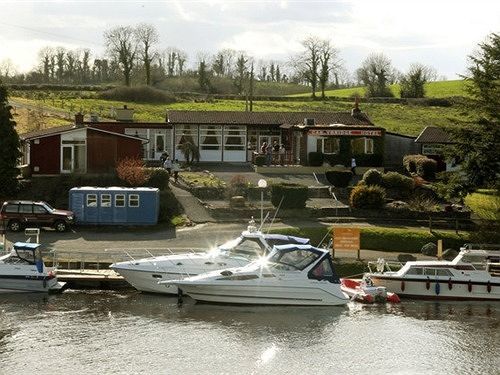 Carrybridge Lakeside Lodge Эннискиллен Экстерьер фото